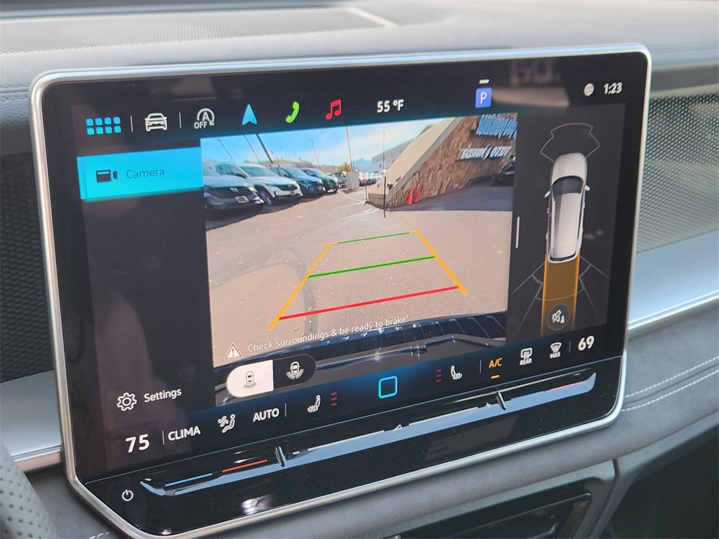 New 2025 Volkswagen Tiguan SE R-Line image 12