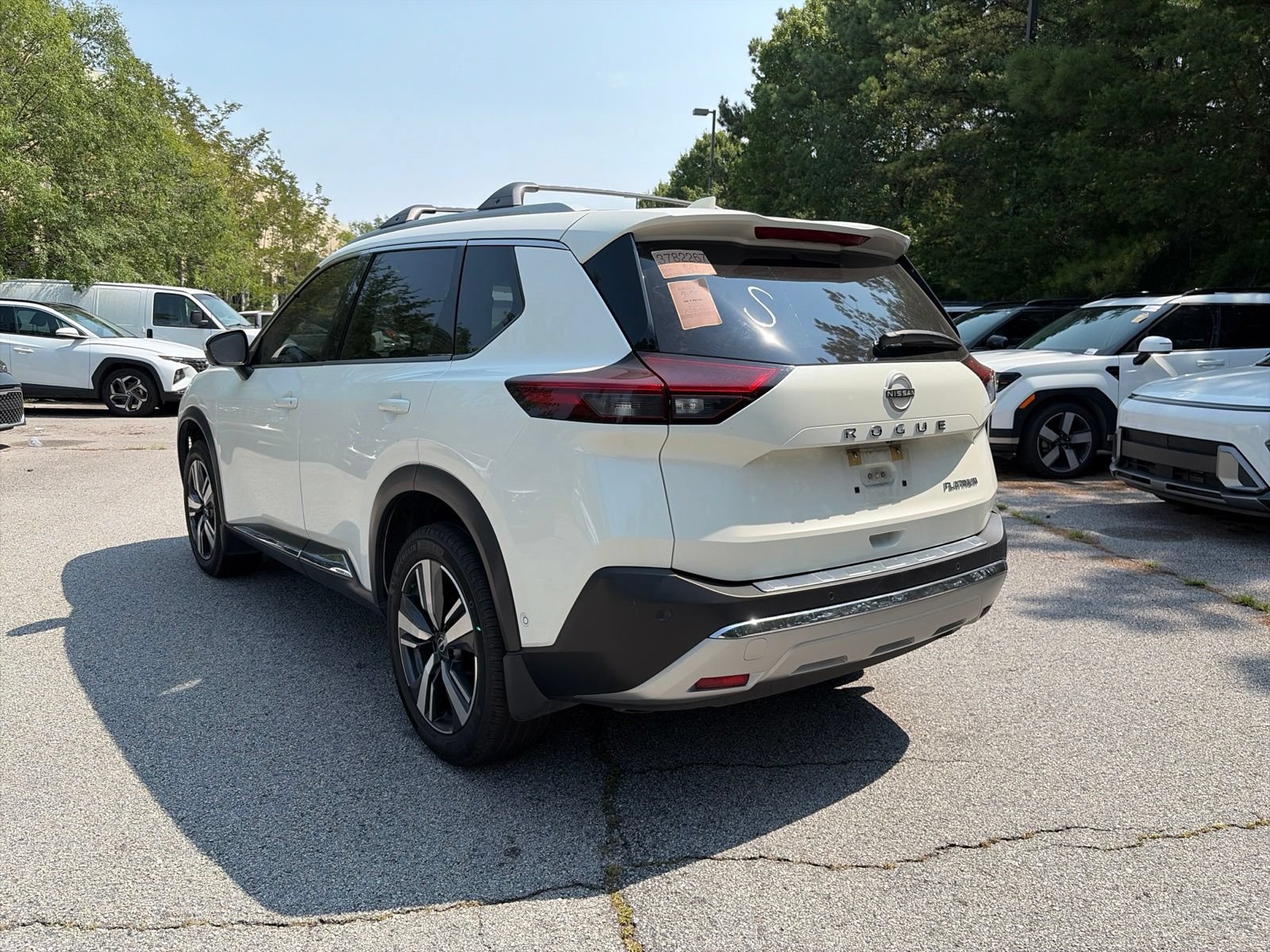 Used 2022 Nissan Rogue Platinum w/ Head-Up Display Package FWD image 4