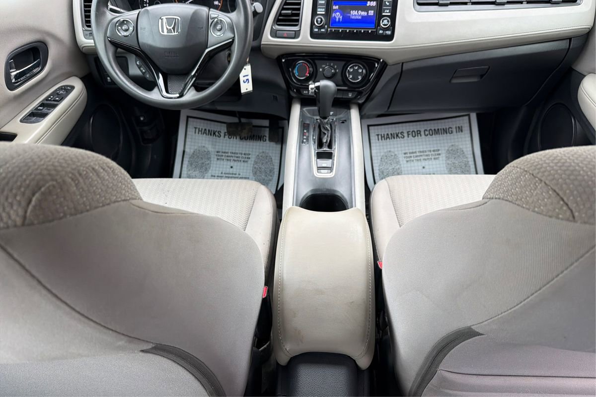 Used 2017 Honda HR-V LX image 19