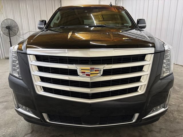 Used 2019 Cadillac Escalade Premium Luxury AWD/4WD image 2