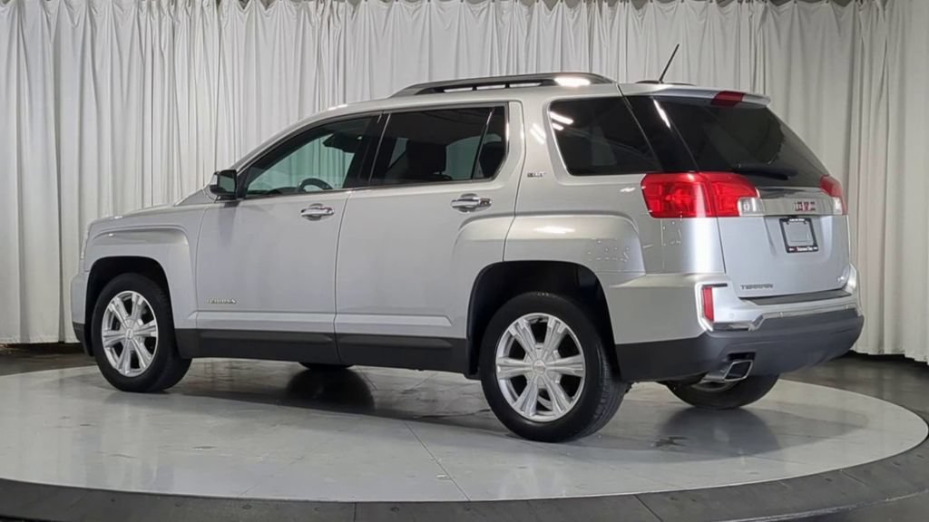 Used 2017 GMC Terrain SLT w/ Open Road Package AWD/4WD image 8