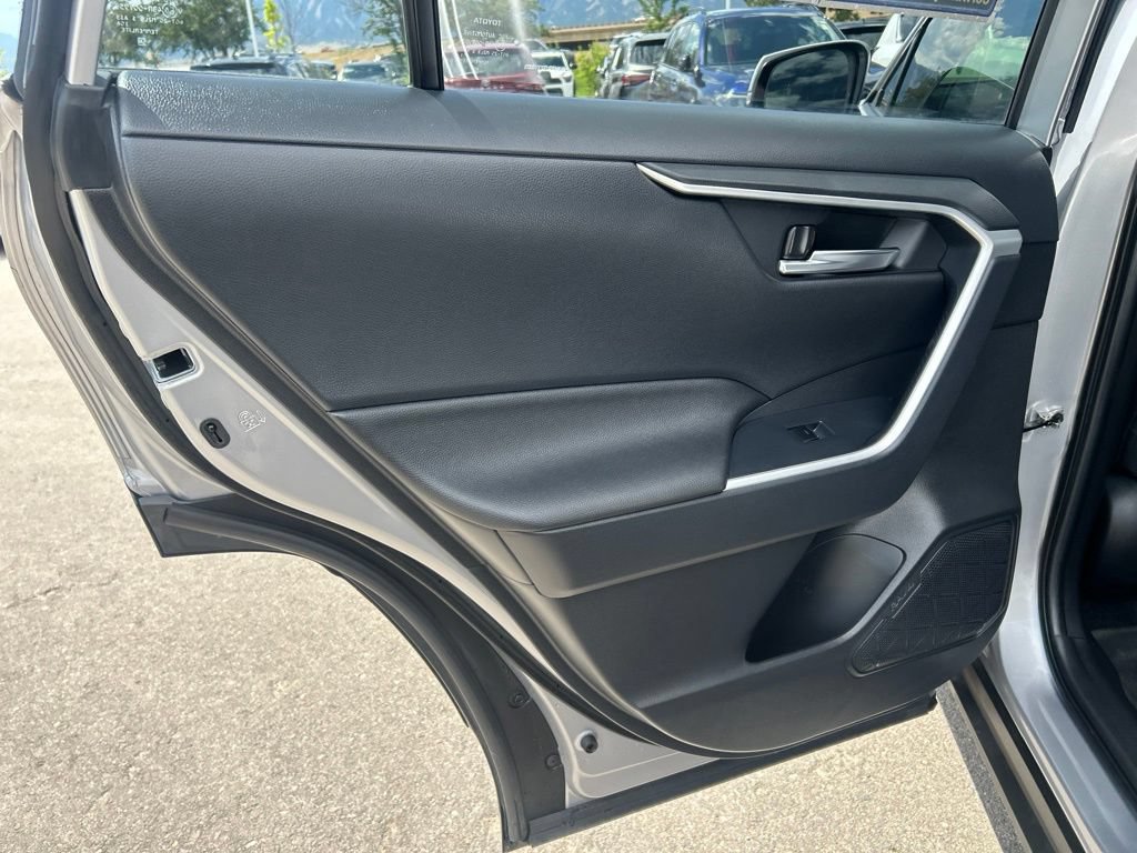 Used 2023 Toyota RAV4 SE AWD/4WD image 19