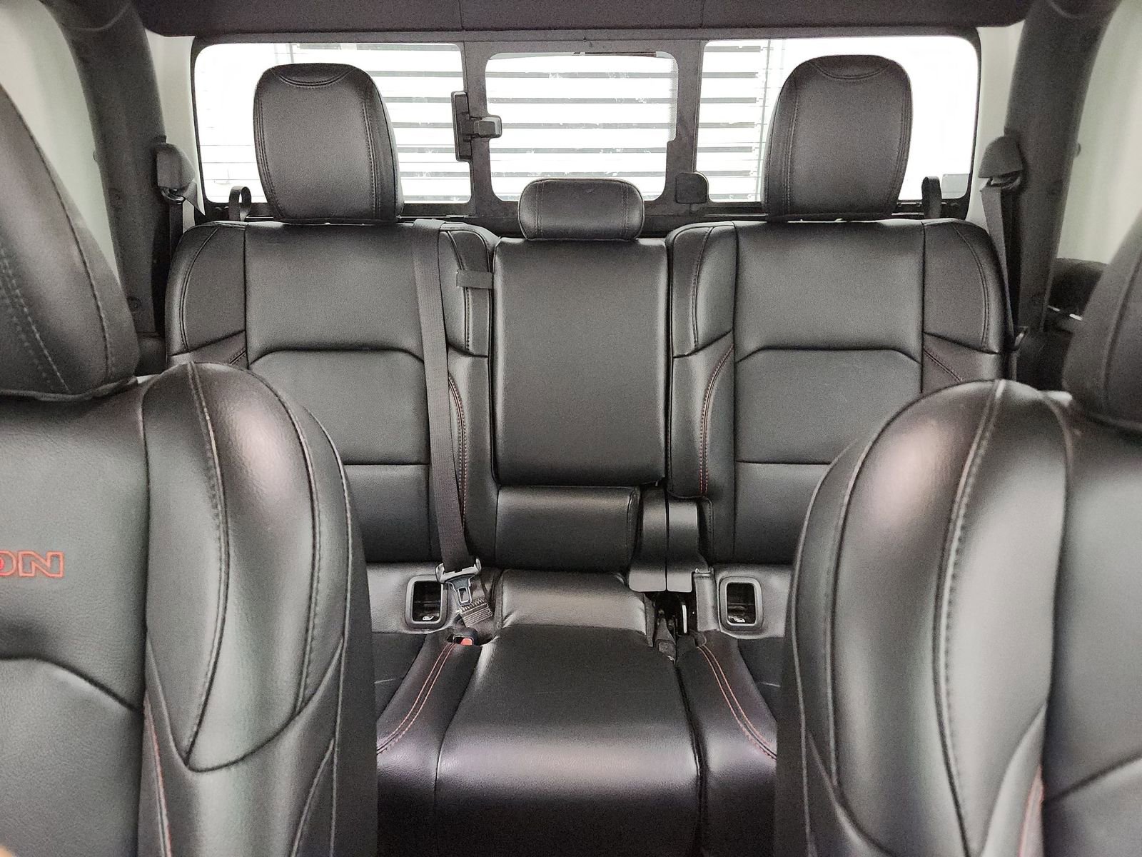 Used 2022 Jeep Gladiator Rubicon w/ Cold Weather Group image 6