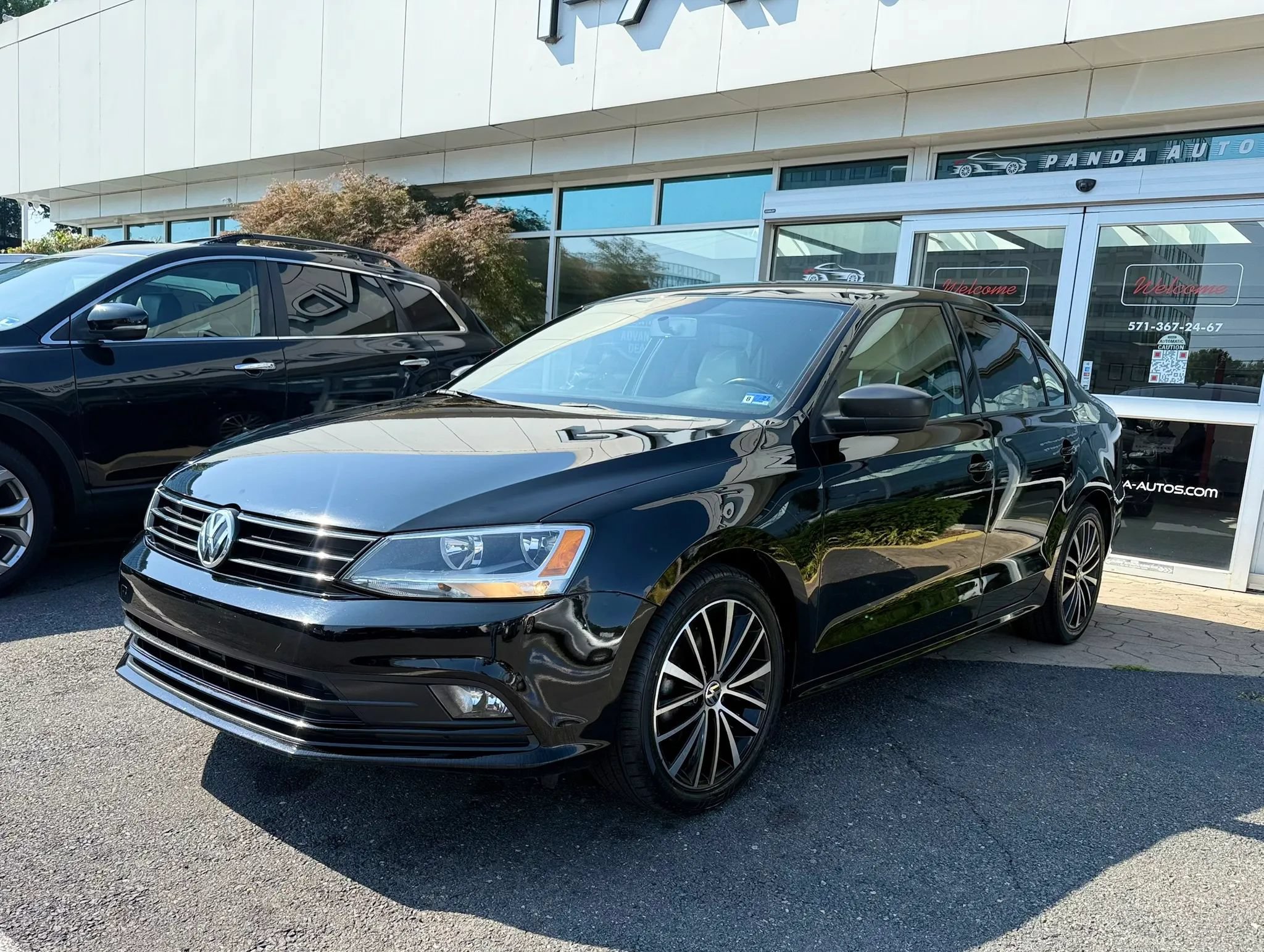 Used 2016 Volkswagen Jetta Sport FWD image 3