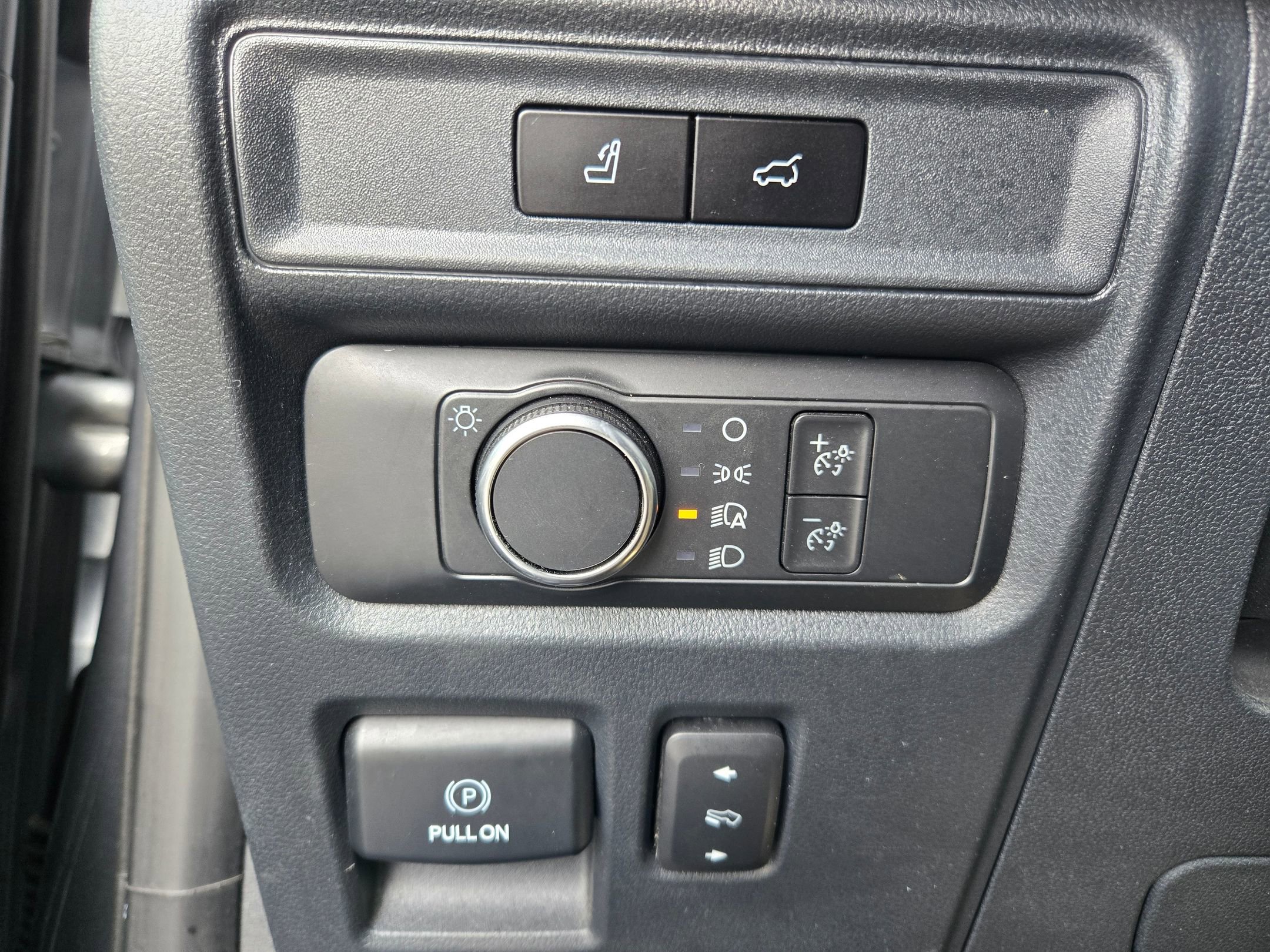 Used 2023 Ford Expedition Max XLT image 25