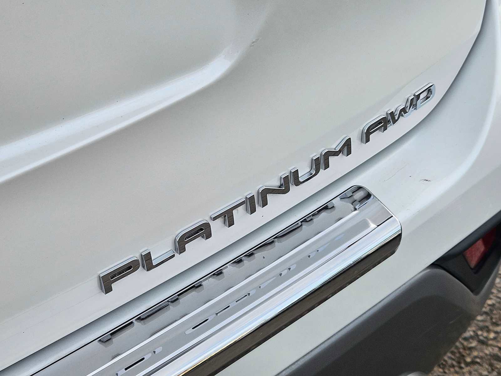 Used 2021 Toyota Highlander Platinum image 17