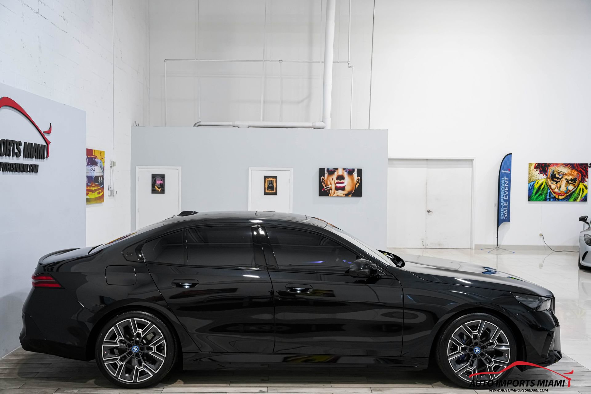 Used 2025 BMW i5 xDrive40 w/ M Sport Package AWD/4WD image 26