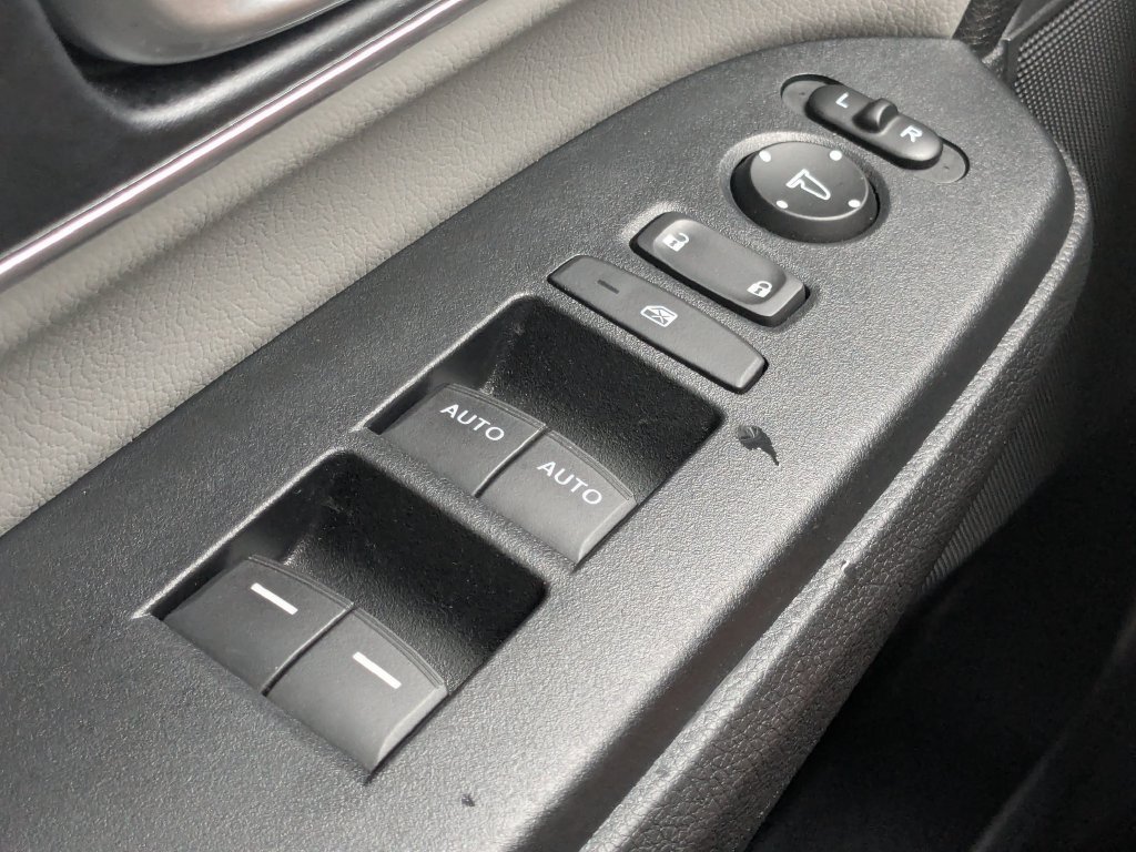 Used 2020 Honda CR-V EX-L image 12
