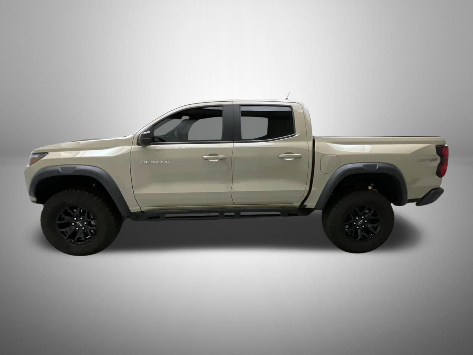 Used 2024 Chevrolet Colorado ZR2 w/ Technology Package image 8