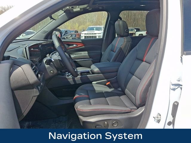 Used 2026 Chevrolet Traverse RS AWD/4WD image 2