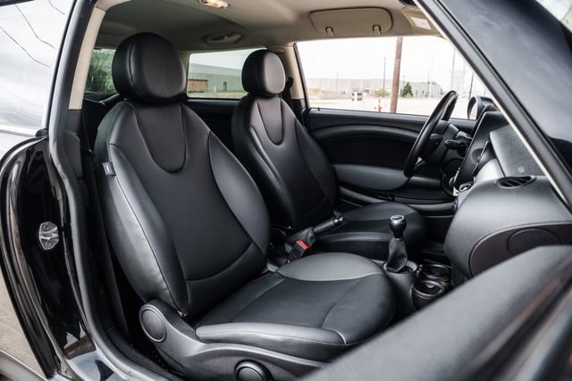 Used 2011 MINI Cooper Hardtop FWD image 61