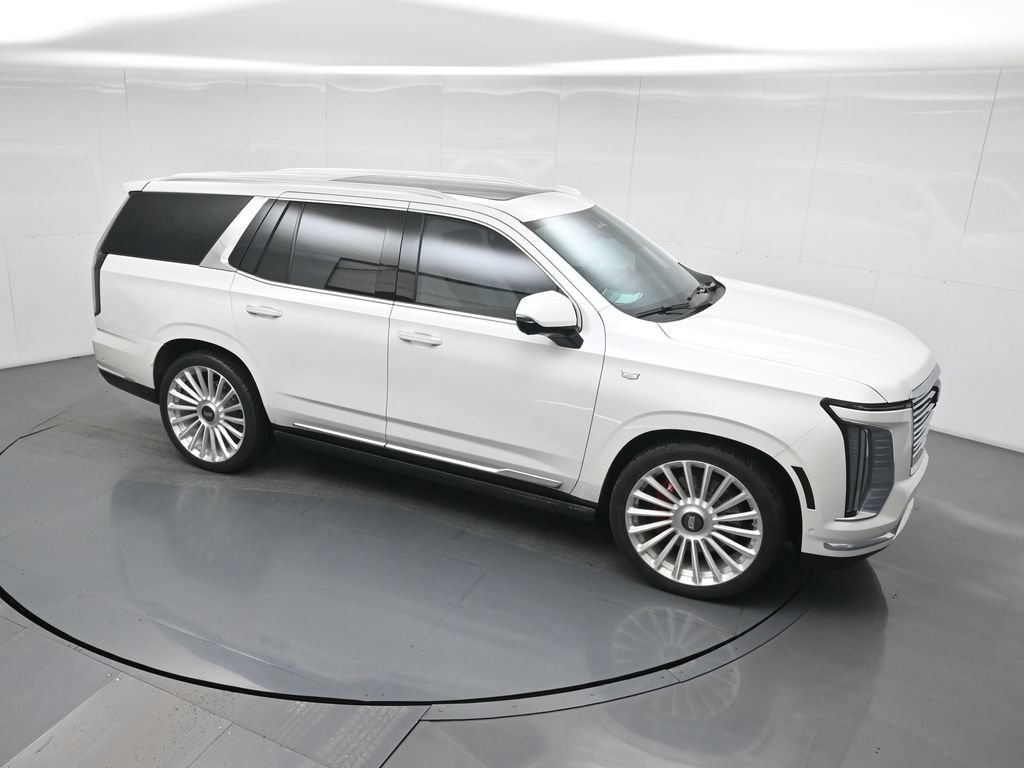 Used 2025 Cadillac Escalade Premium Luxury Platinum AWD/4WD image 13