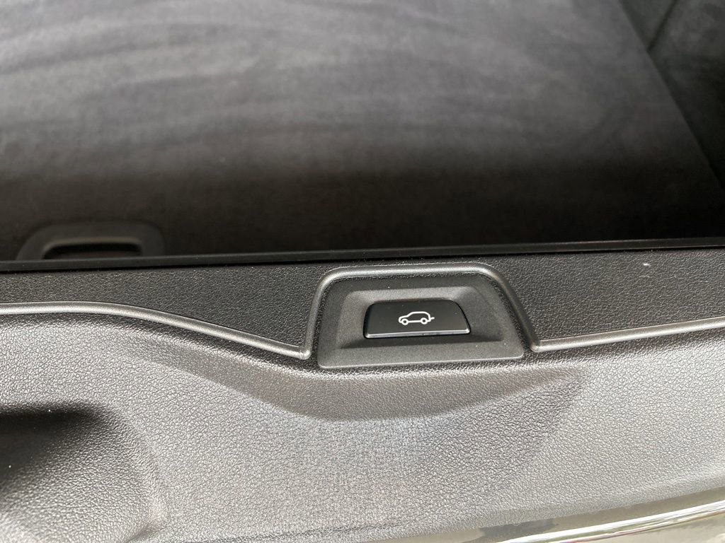 Used 2021 BMW X5 M50i w/ Executive Package image 45