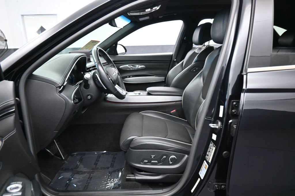 Used 2022 Genesis GV70 2.5T w/ Sport Prestige Package AWD/4WD image 11