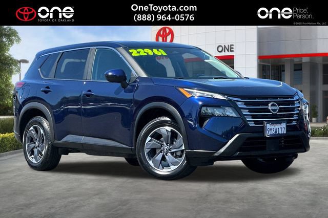 Used 2024 Nissan Rogue SV FWD 360° Tour