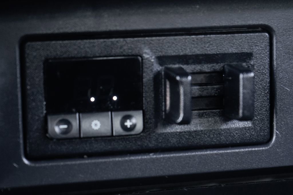 Used 2021 Nissan Titan PRO-4X w/ Pro-4x Utility Package image 33