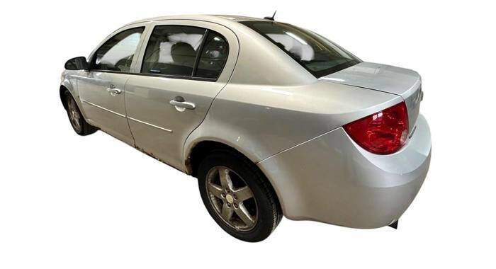Used 2009 Chevrolet Cobalt LT w/ My Link Package FWD image 3
