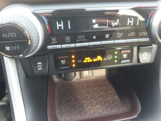 Used 2024 Toyota RAV4 Limited image 19