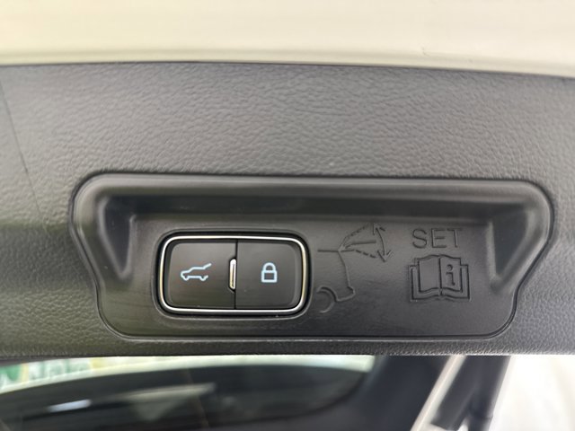 Used 2024 Ford Explorer Platinum w/ Technology Package image 34