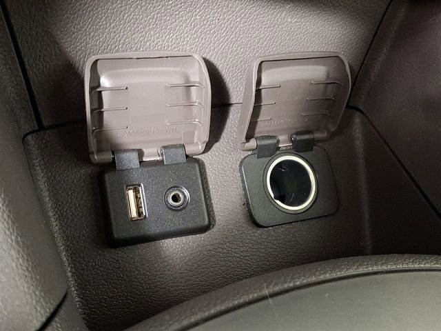 Used 2017 Chevrolet Cruze LT w/ Convenience Package FWD image 24