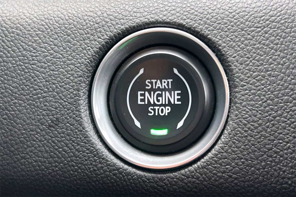 Used 2025 GMC Acadia Elevation image 24