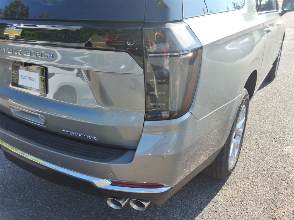 New 2026 Chevrolet Suburban Premier image 14