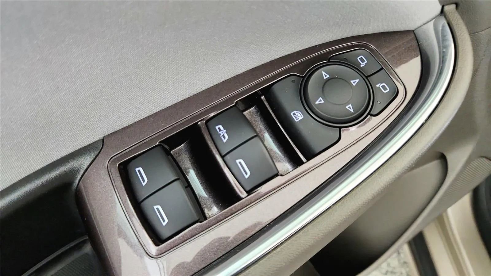 Used 2022 Chevrolet Malibu LT image 31