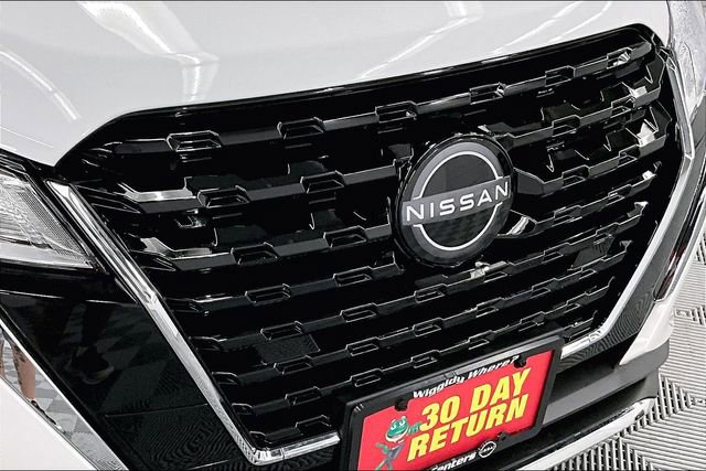 New 2025 Nissan Kicks Play S image 16