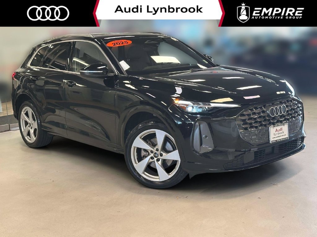 Used 2025 Audi Q5 Premium Plus w/ Premium Plus AWD/4WD image 1