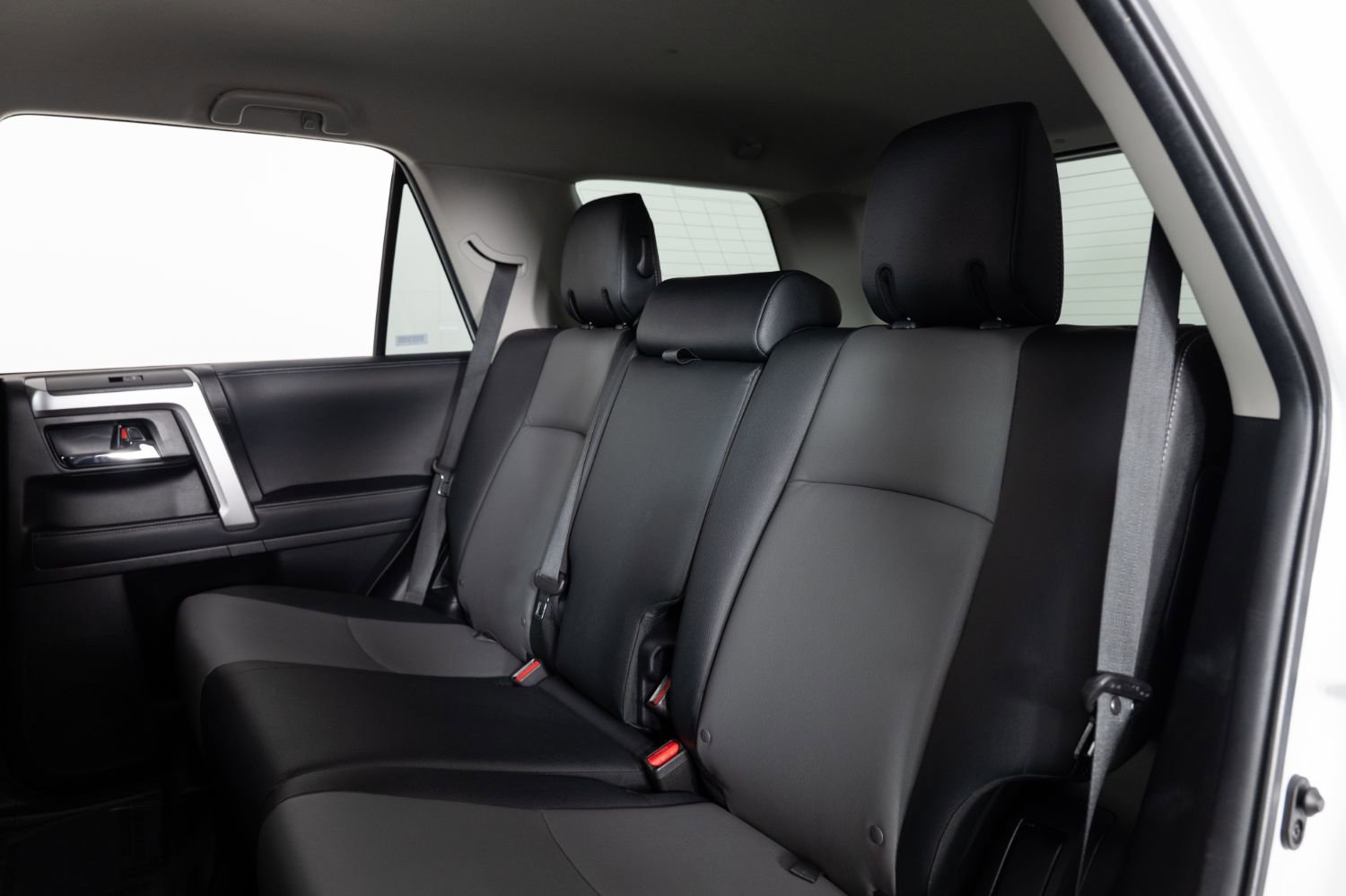 Used 2024 Toyota 4Runner SR5 Premium AWD/4WD image 17