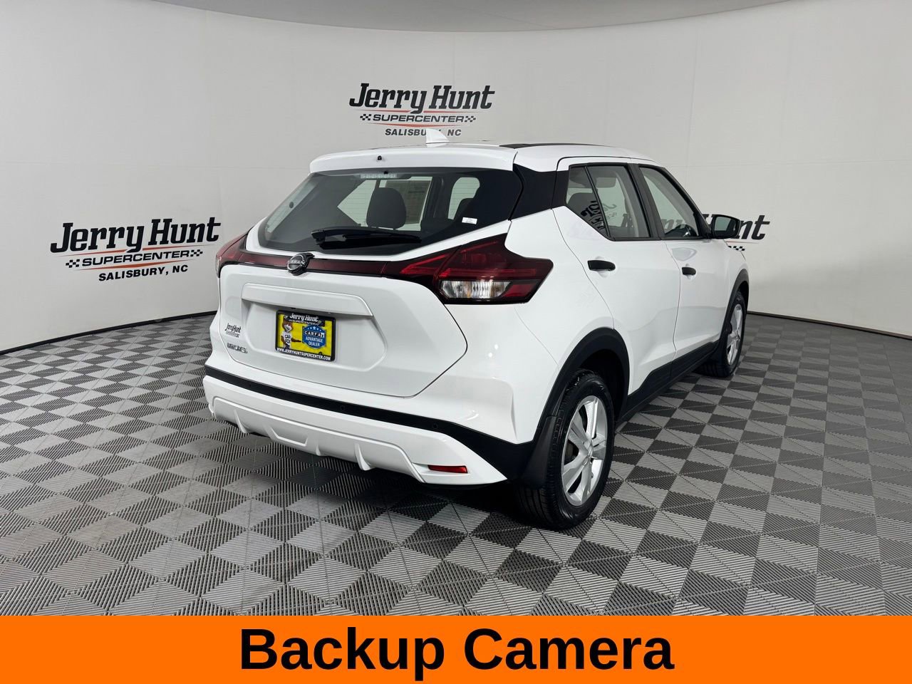 Used 2024 Nissan Kicks S w/ Interior Electronics Package FWD image 7