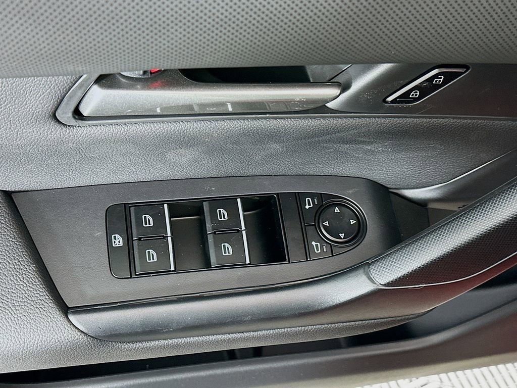 Used 2025 MAZDA CX-50 AWD 2.5 S w/ Cargo Package image 24