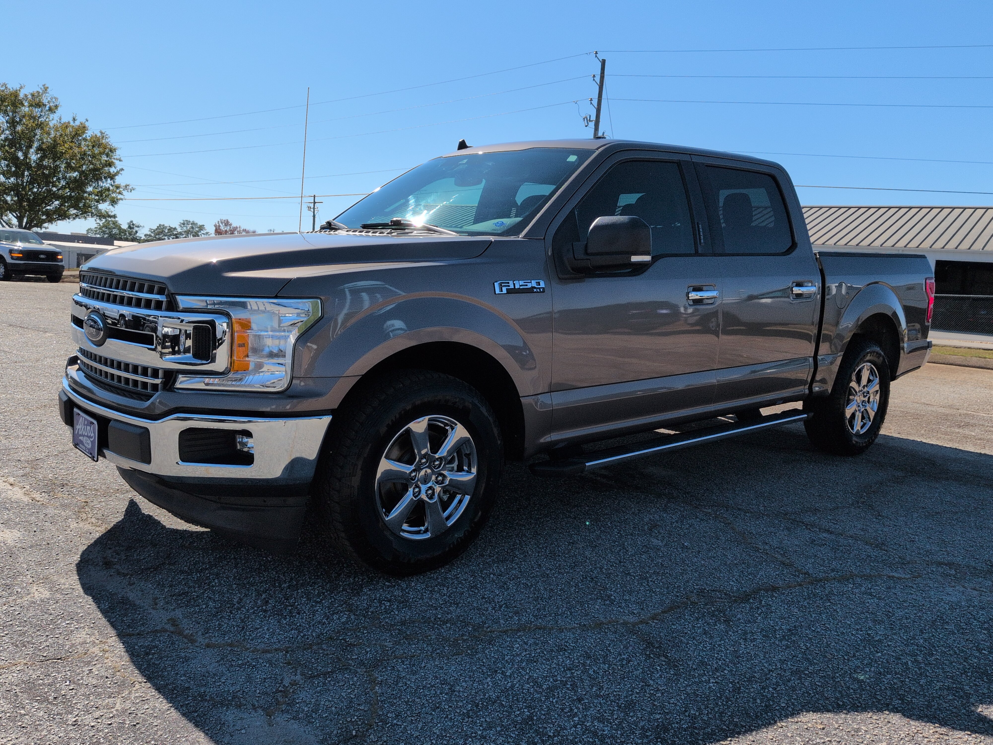 Used 2020 Ford F150 XLT w/ Equipment Group 302A Luxury RWD image 6