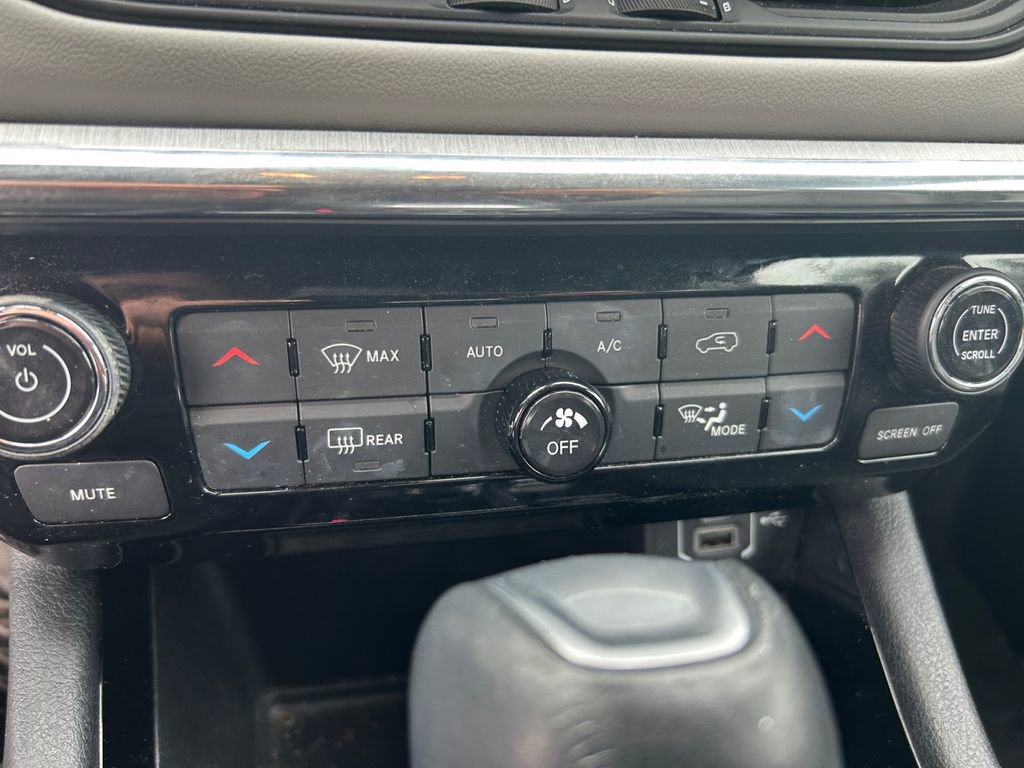 Certified 2023 Jeep Compass Limited AWD/4WD image 25