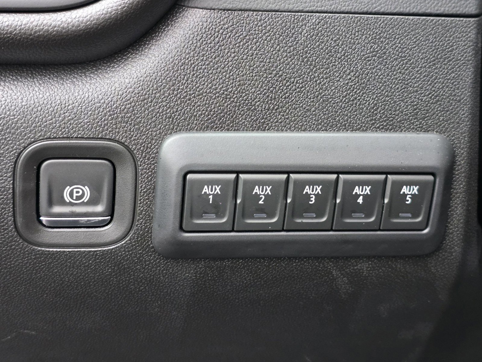 New 2024 Chevrolet Silverado 3500 W/T w/ WT Convenience Package AWD/4WD image 9