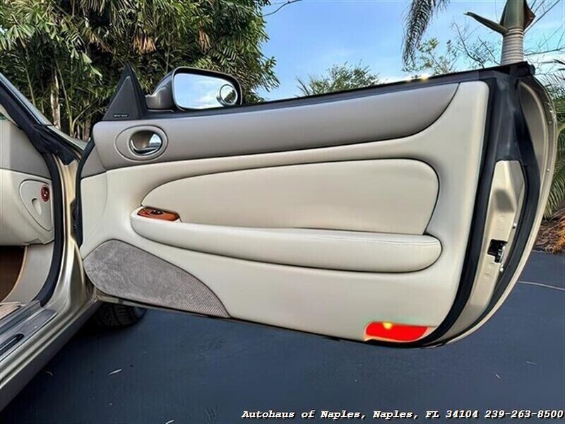 Used 1998 Jaguar XK8 Convertible RWD image 40