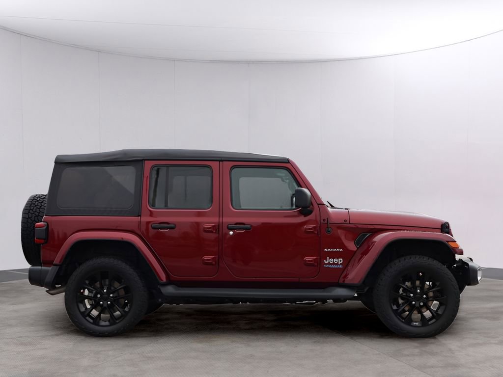 Used 2021 Jeep Wrangler Unlimited Sahara w/ Cold Weather Group AWD/4WD image 4