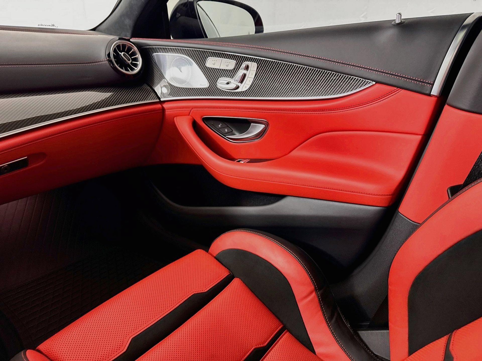 Used 2022 Mercedes-Benz AMG GT 53 image 26