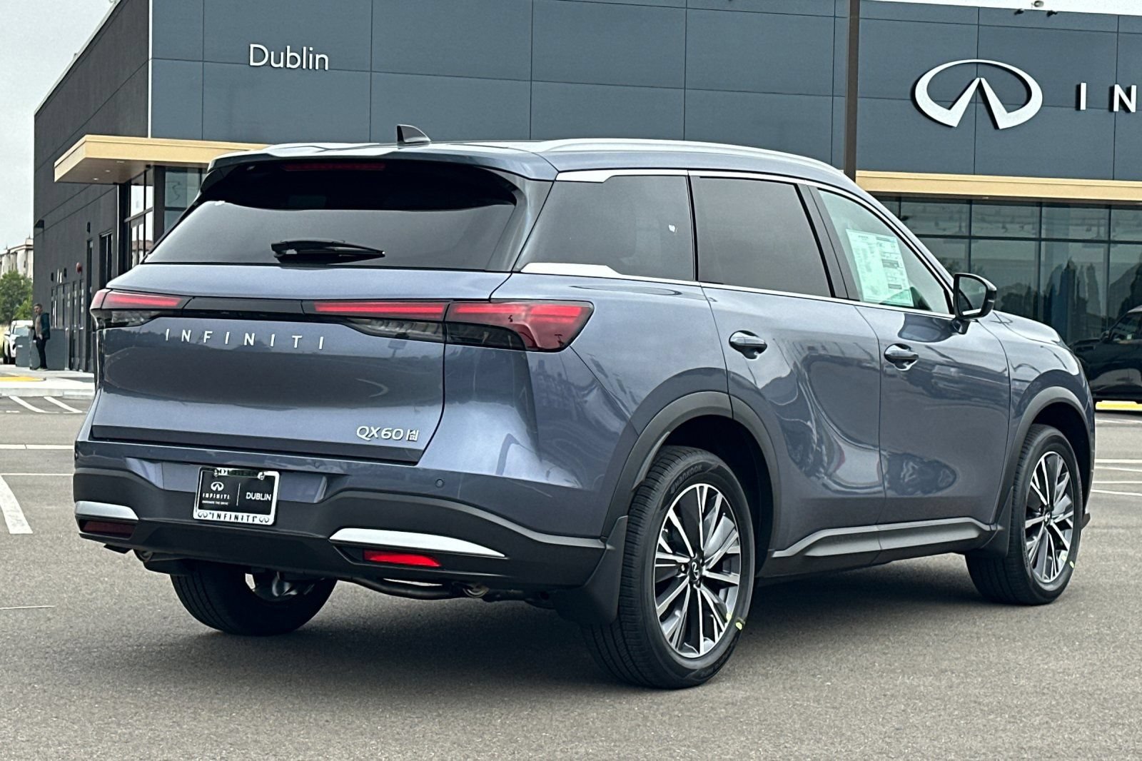 New 2027 INFINITI QX60 Luxe w/ Cargo Package AWD/4WD image 5