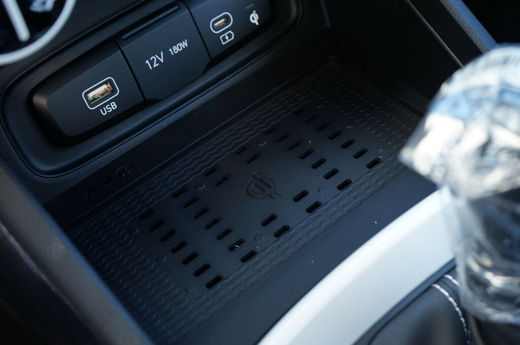 New 2025 Hyundai Venue Limited FWD image 14