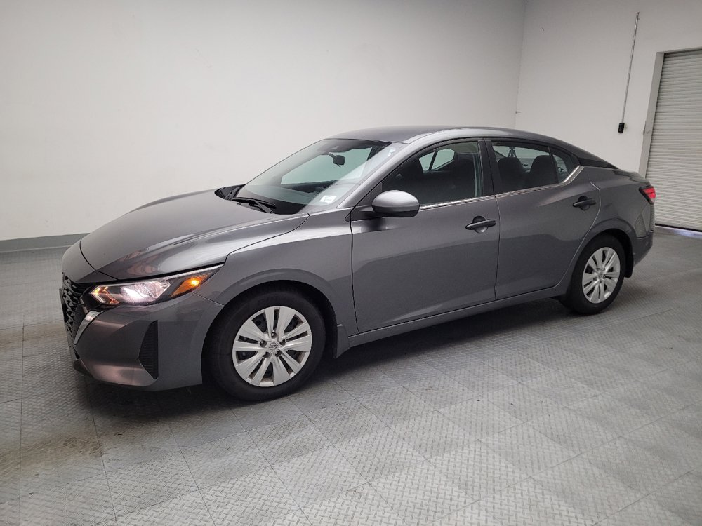 Used 2025 Nissan Sentra S FWD image 2