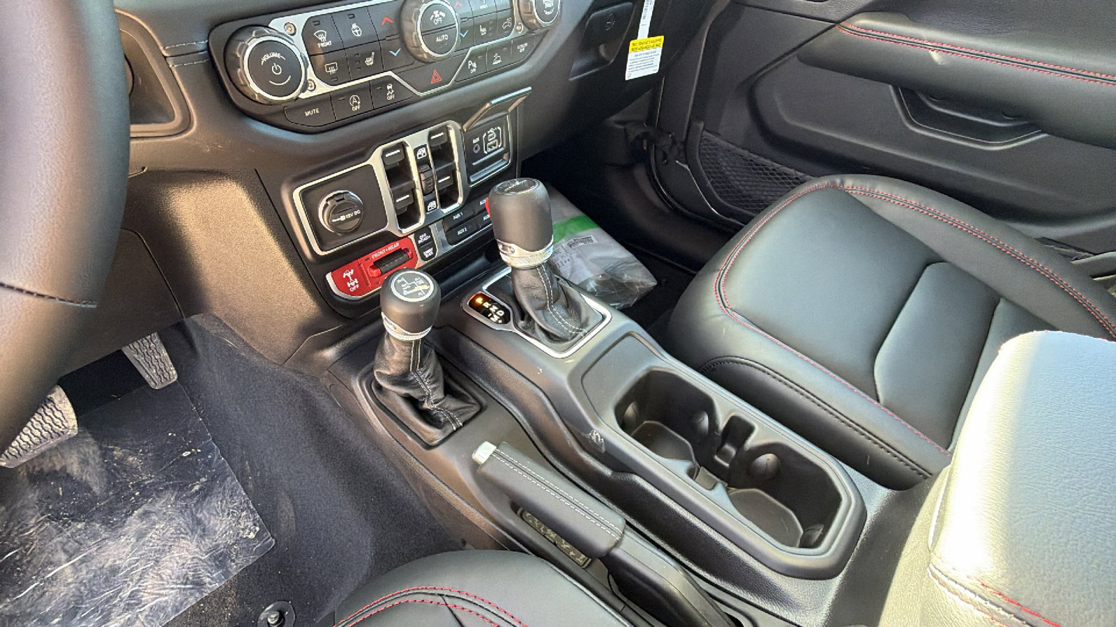 New 2026 Jeep Gladiator Rubicon image 25