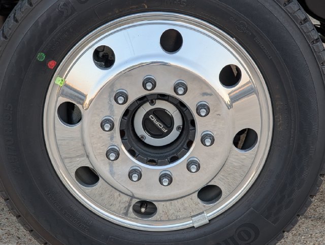 New 2026 Ford F450 Platinum w/ FX4 Off-Road Package AWD/4WD image 8