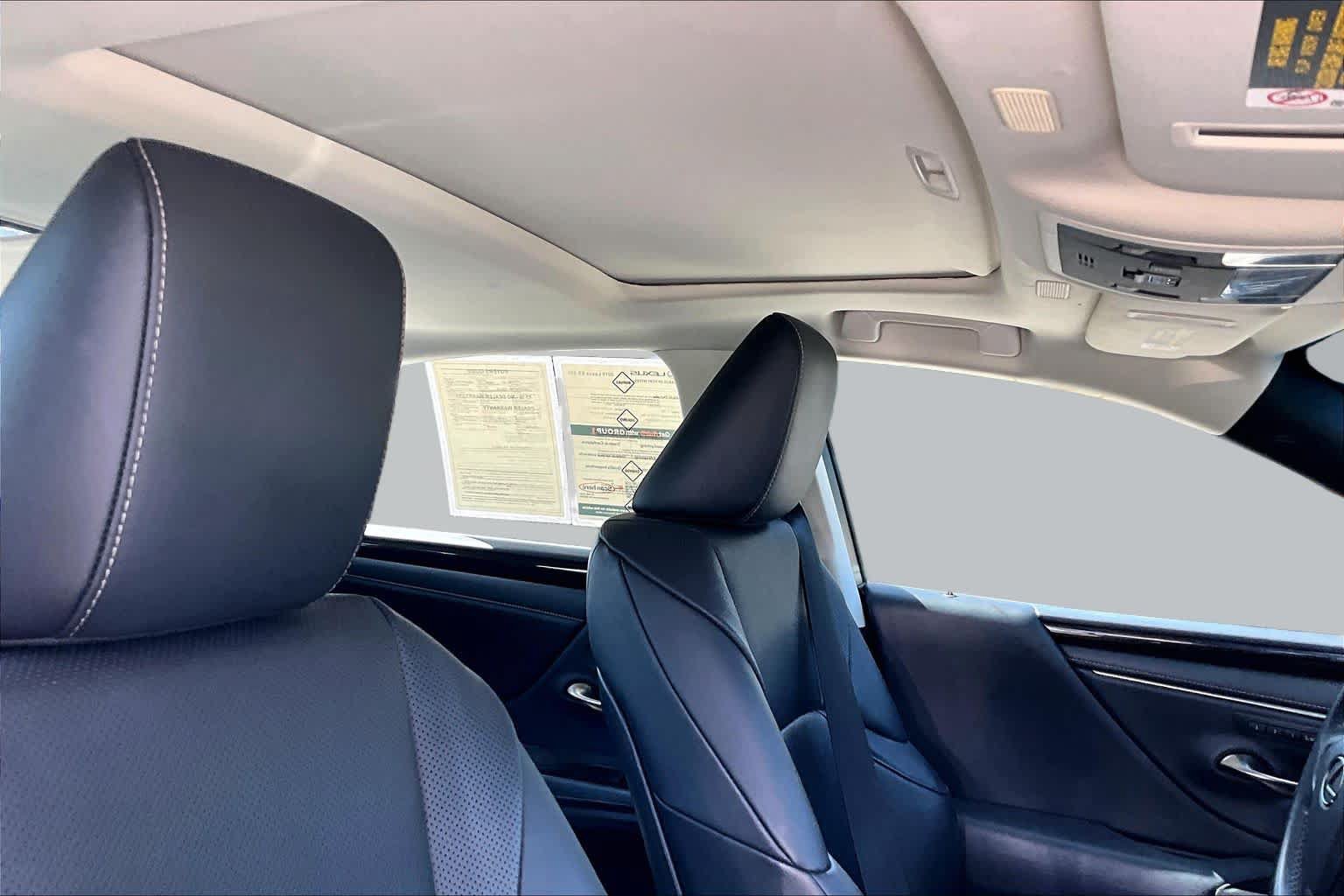 Used 2019 Lexus ES 350 w/ Premium Package FWD image 14