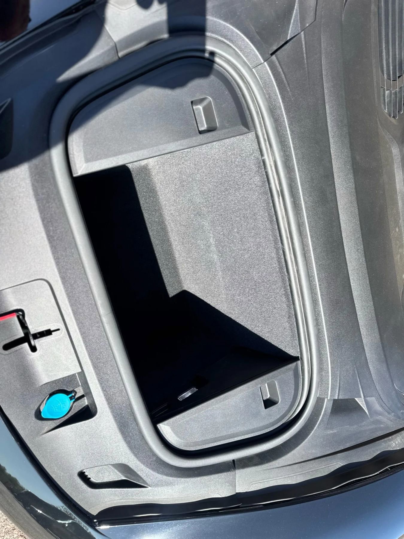 Used 2020 Porsche Taycan 4S w/ Premium Package image 9