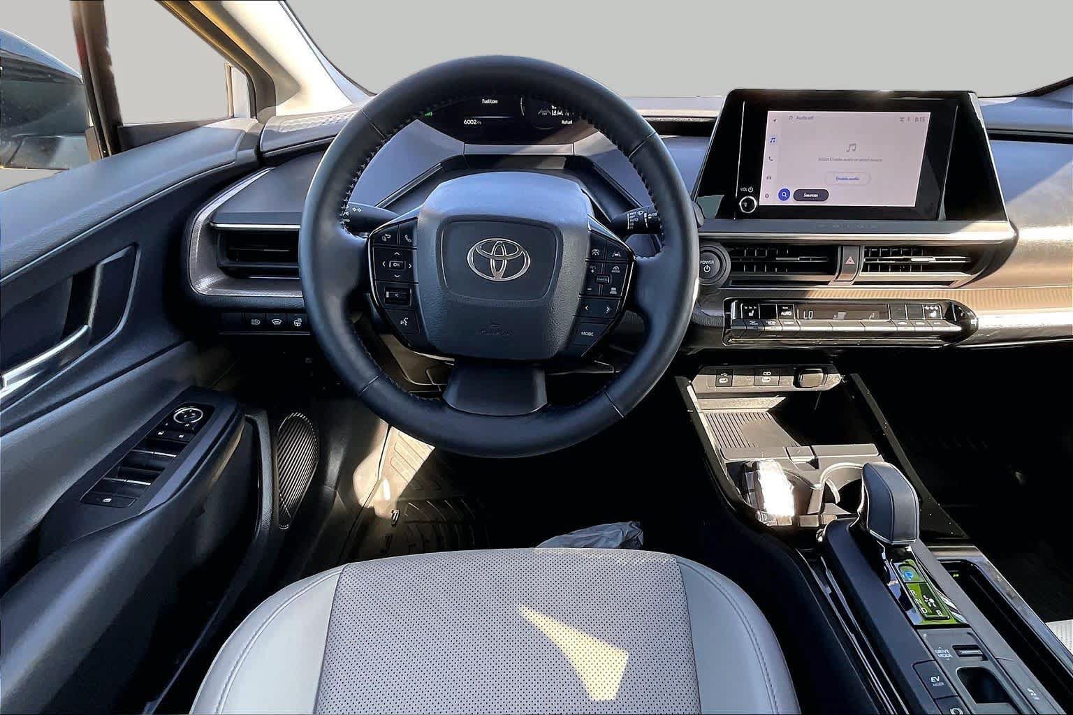 Certified 2026 Toyota Prius XLE FWD image 5