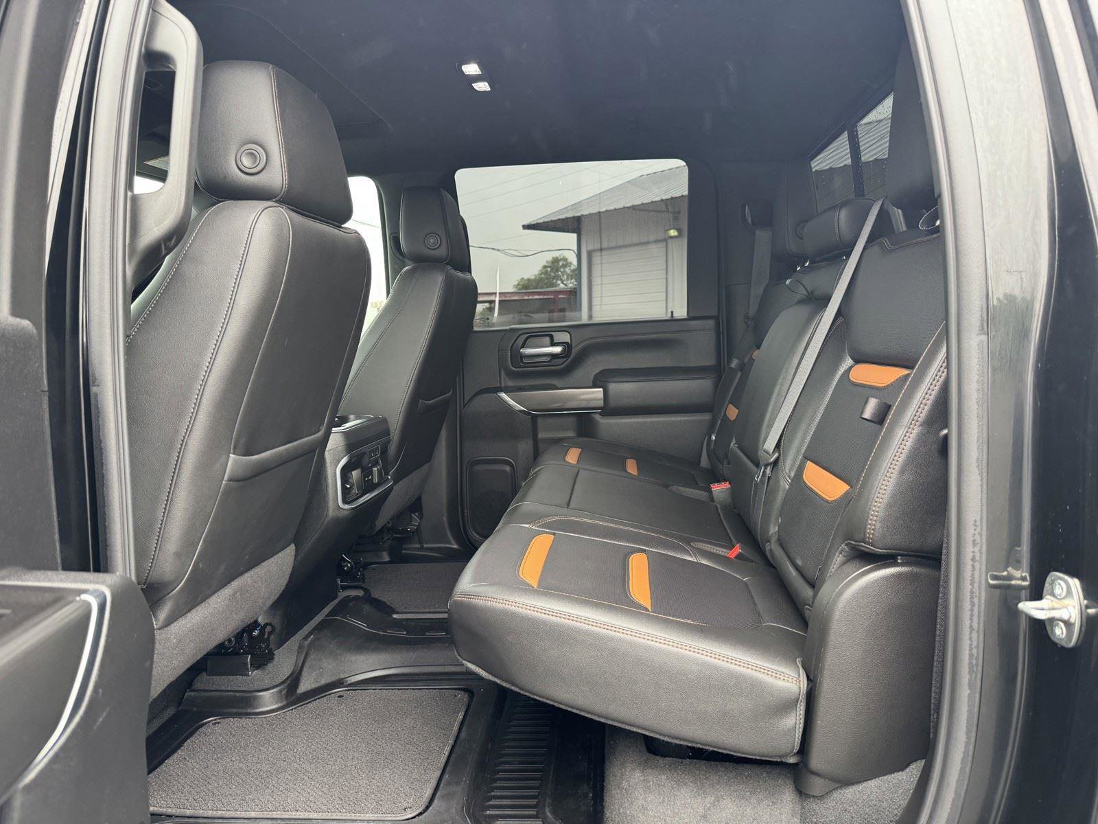 Used 2021 GMC Sierra 2500 AT4 w/ AT4 Premium Plus Package AWD/4WD image 30