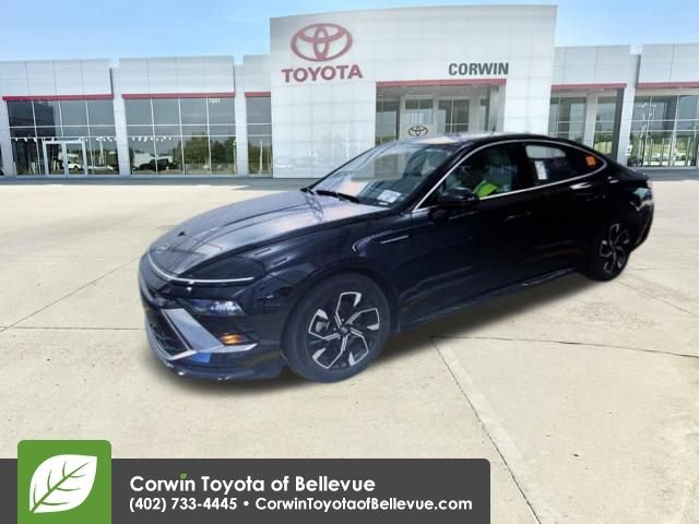 Used 2025 Hyundai Sonata SEL FWD image 1