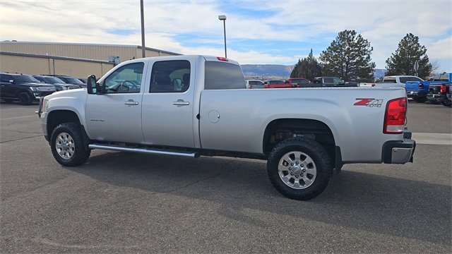 Used 2014 GMC Sierra 3500 SLT w/ SLT Convenience Package image 6