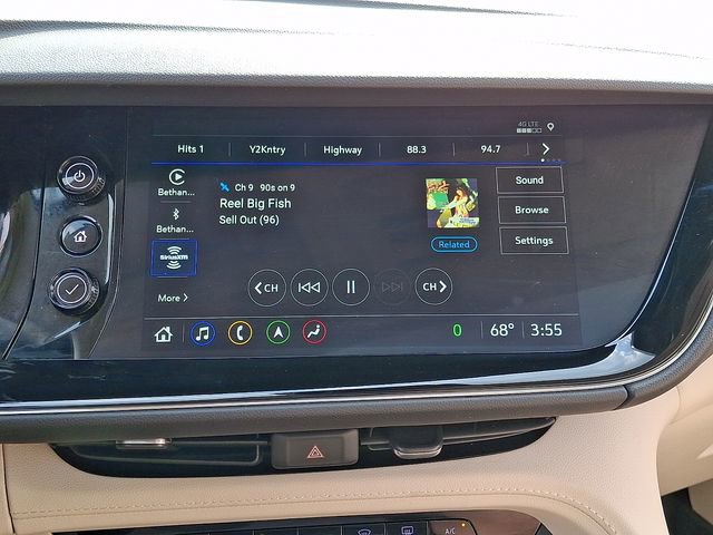 Used 2023 Buick Envision Avenir AWD/4WD image 17